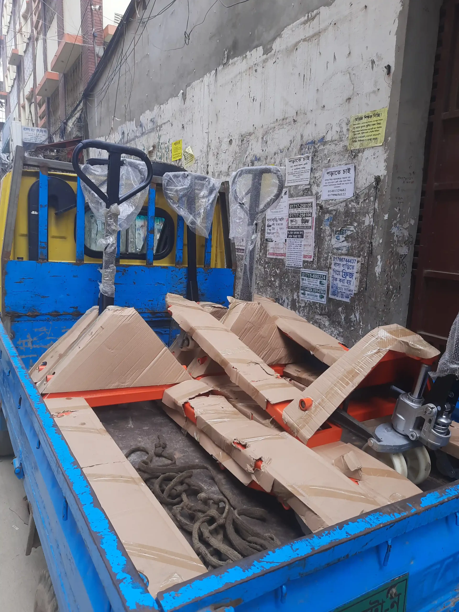Kawasaki Hand Pallet Truck – 5000Kg Capacity - Image 3